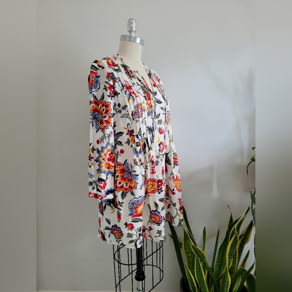 Floral flowy tunic dress with pintuck details and ties with tassels